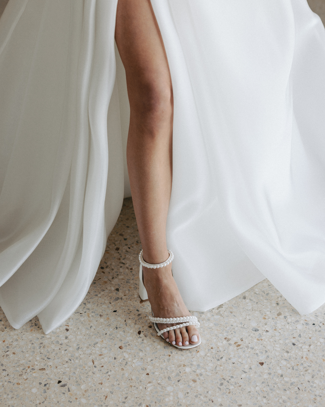 Badgley Mischka Feisty open-toe strappy pearl block heel soft white, The White Collection Australia